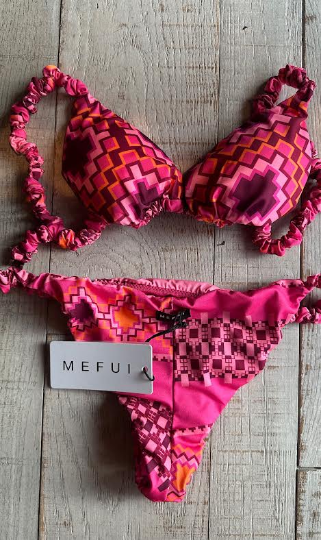 Triangolo Laccio unito Frou frou Guarda Pampa Fucsia