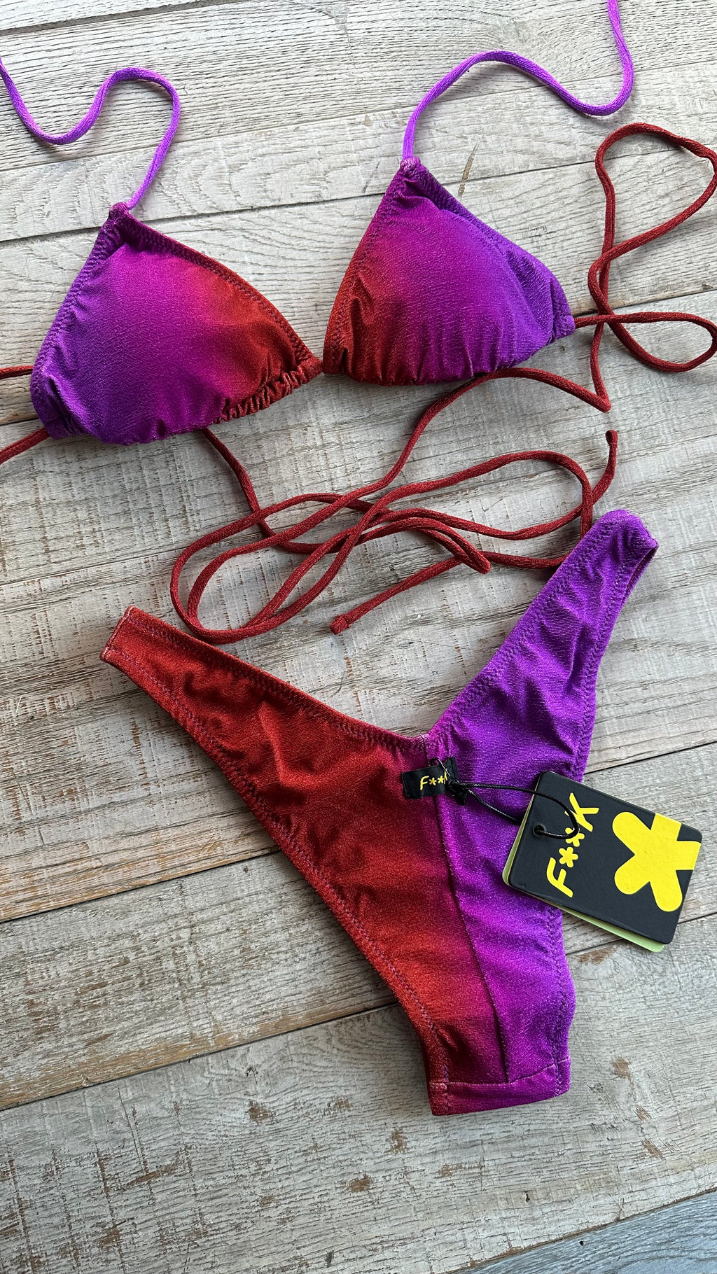 Triangolo Bicolor Rosso e Viola