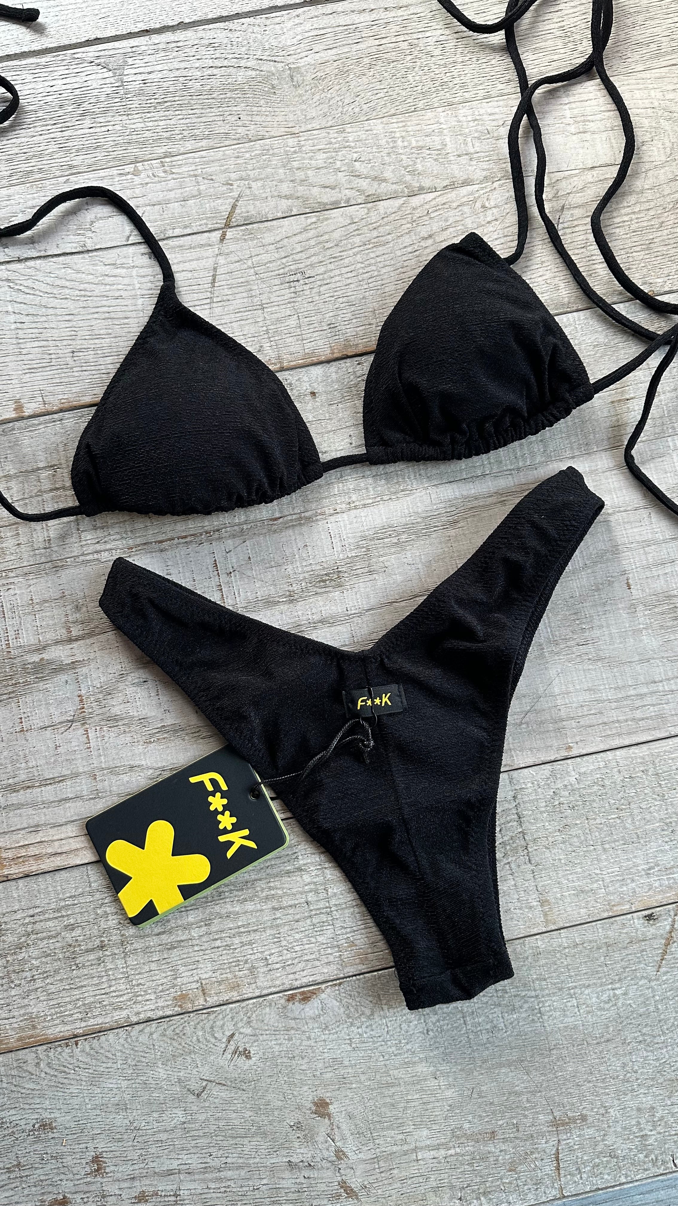 Triangolo Laccio Lungo in vita Nero