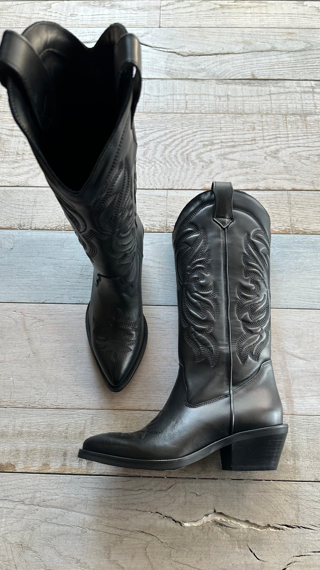 Texano in pelle Nera con Ricamo
