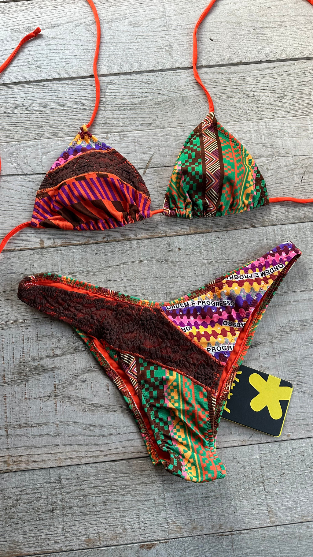 Triangolo Brasile in Lycra e Pizzo Marrone