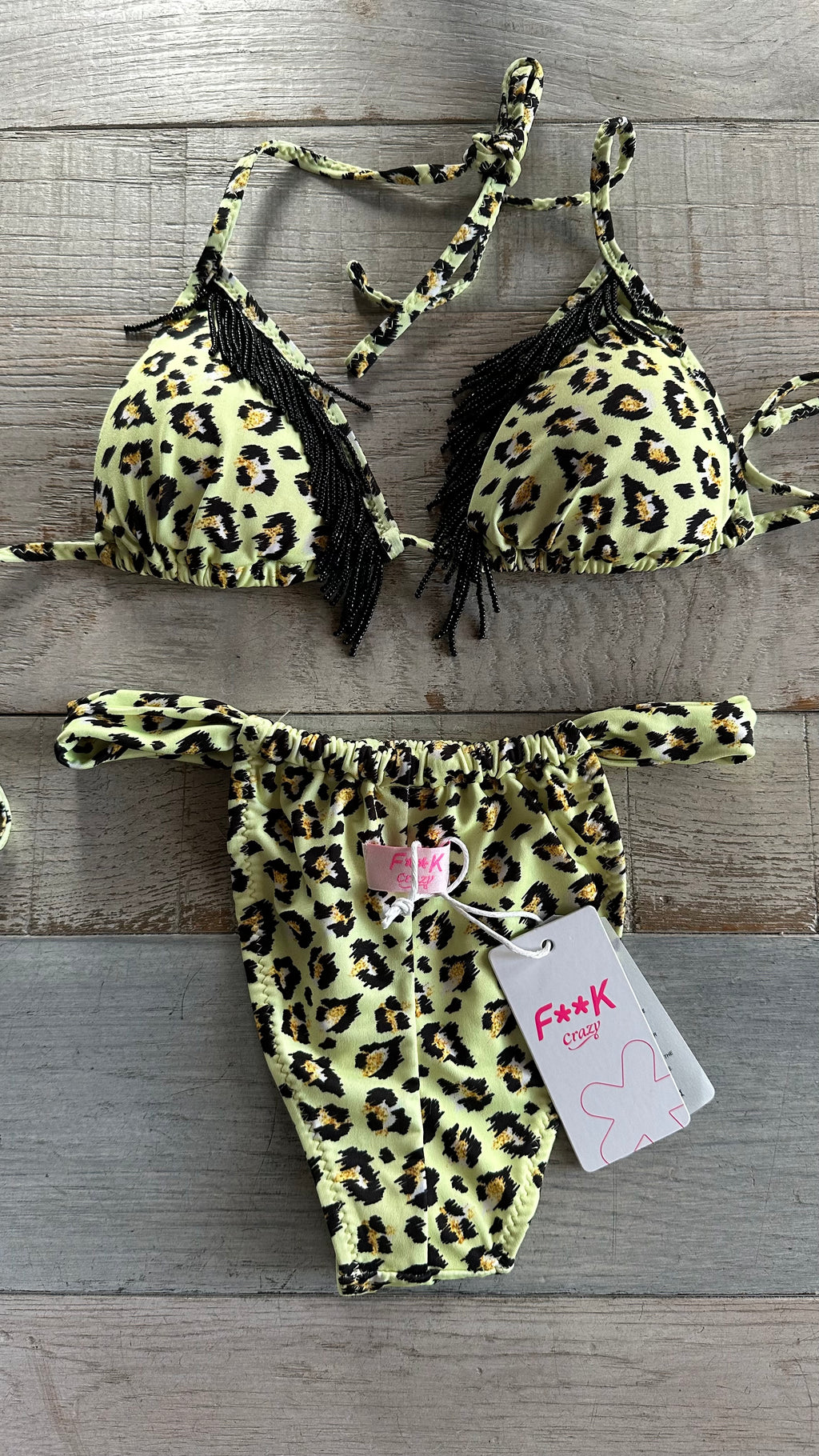 Triangolo Leopardato Giallo con Perline Nere