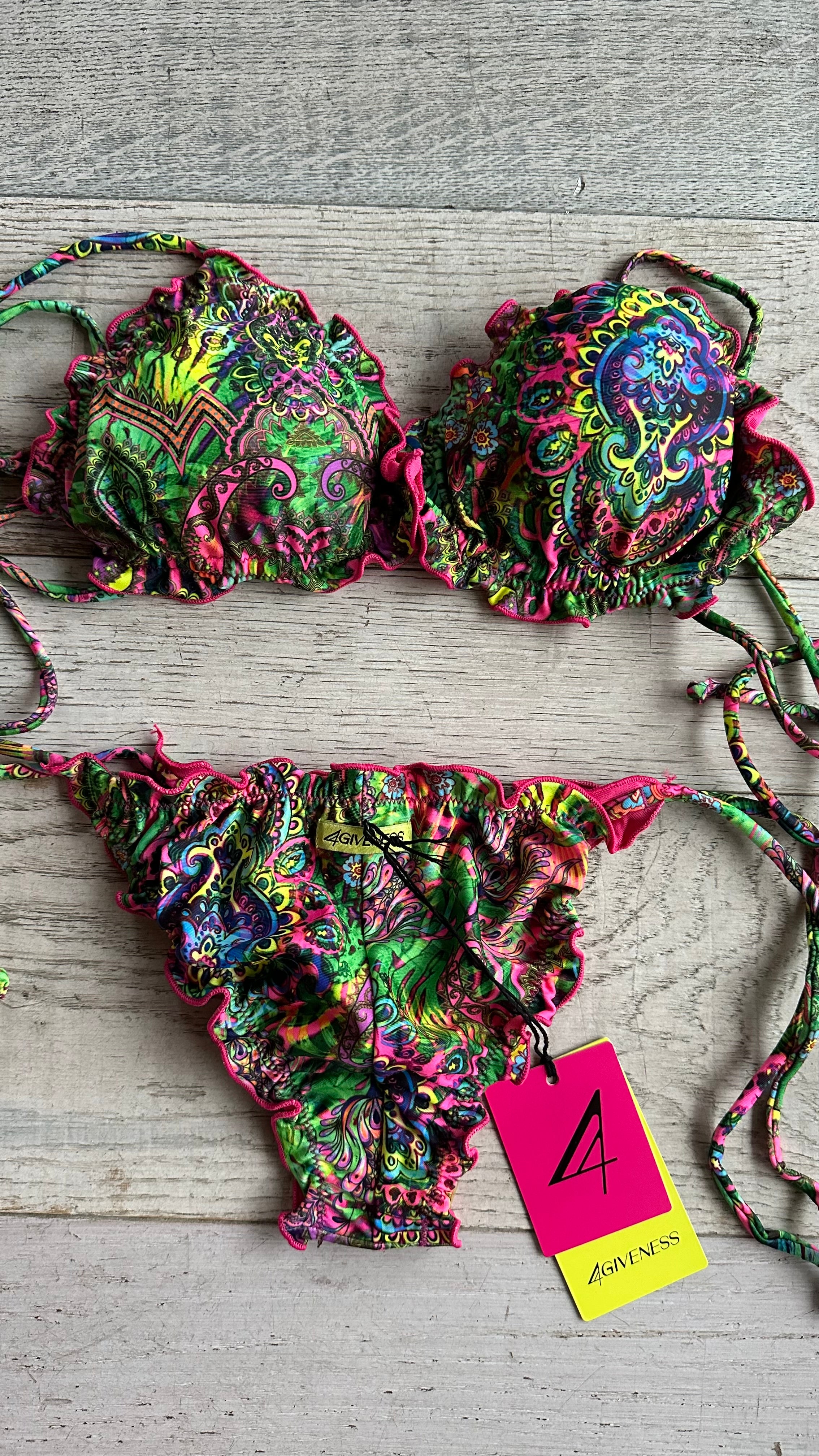 Triangolo Sbambolato Frou Frou Karma