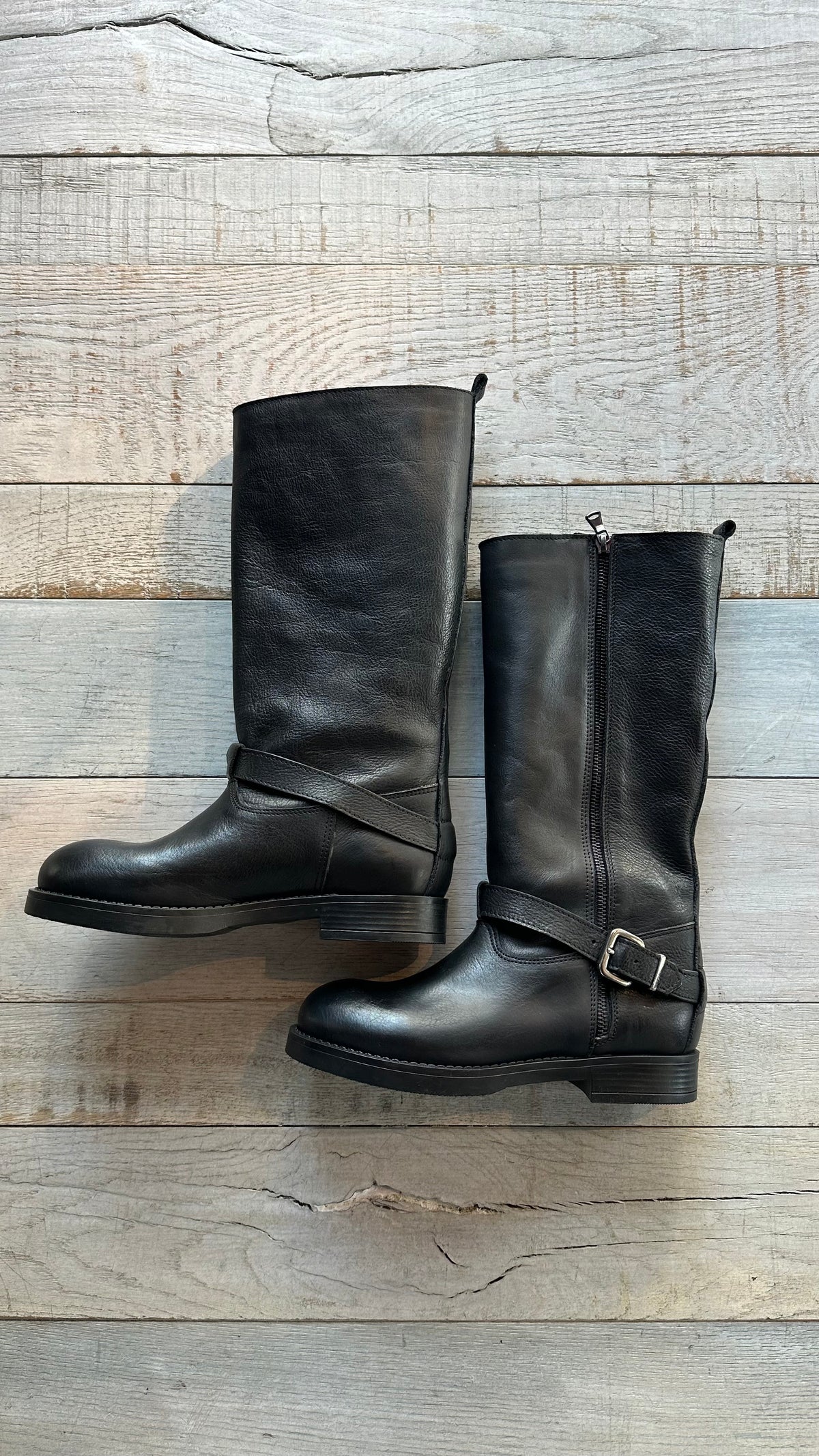 Stivale Biker in pelle Martellata con Zip laterale