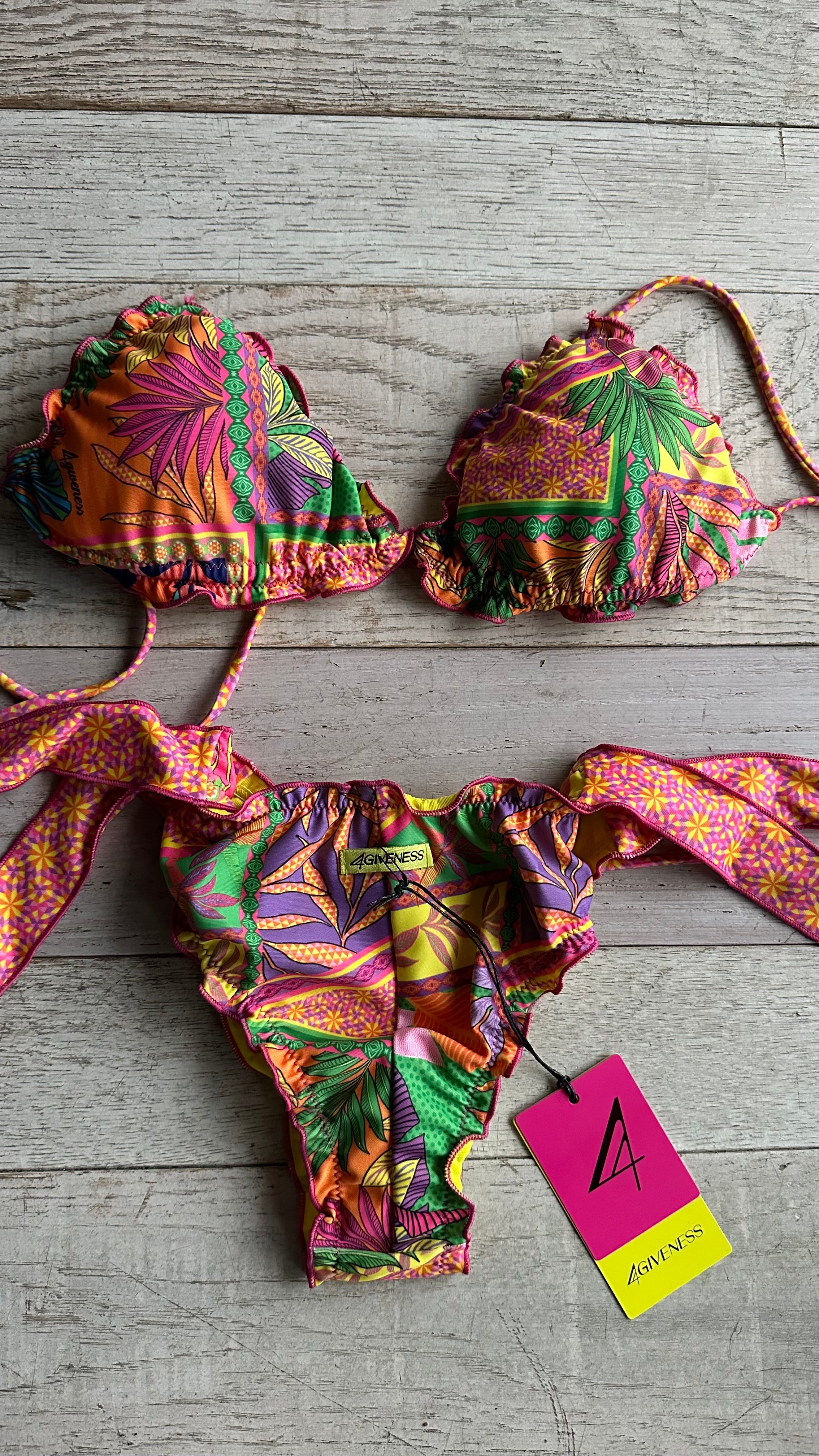 Triangolo Sbambolato Frou Frou Brasile