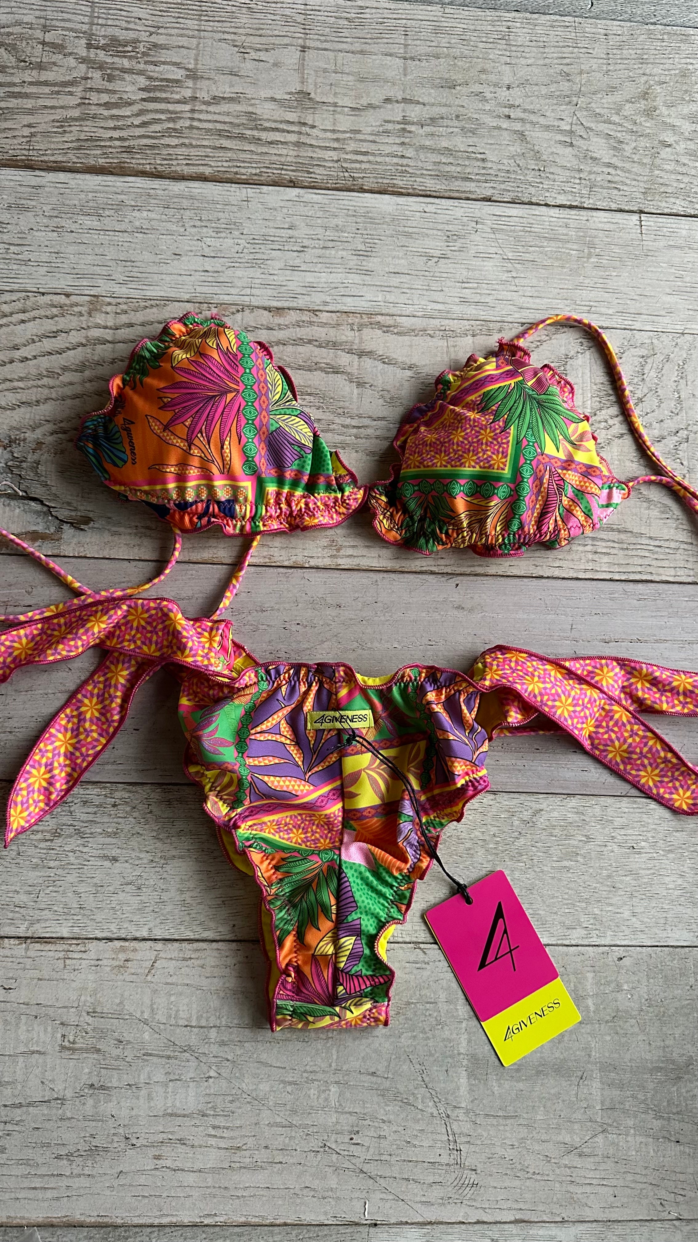 Triangolo Sbambolato Frou Frou Brasile