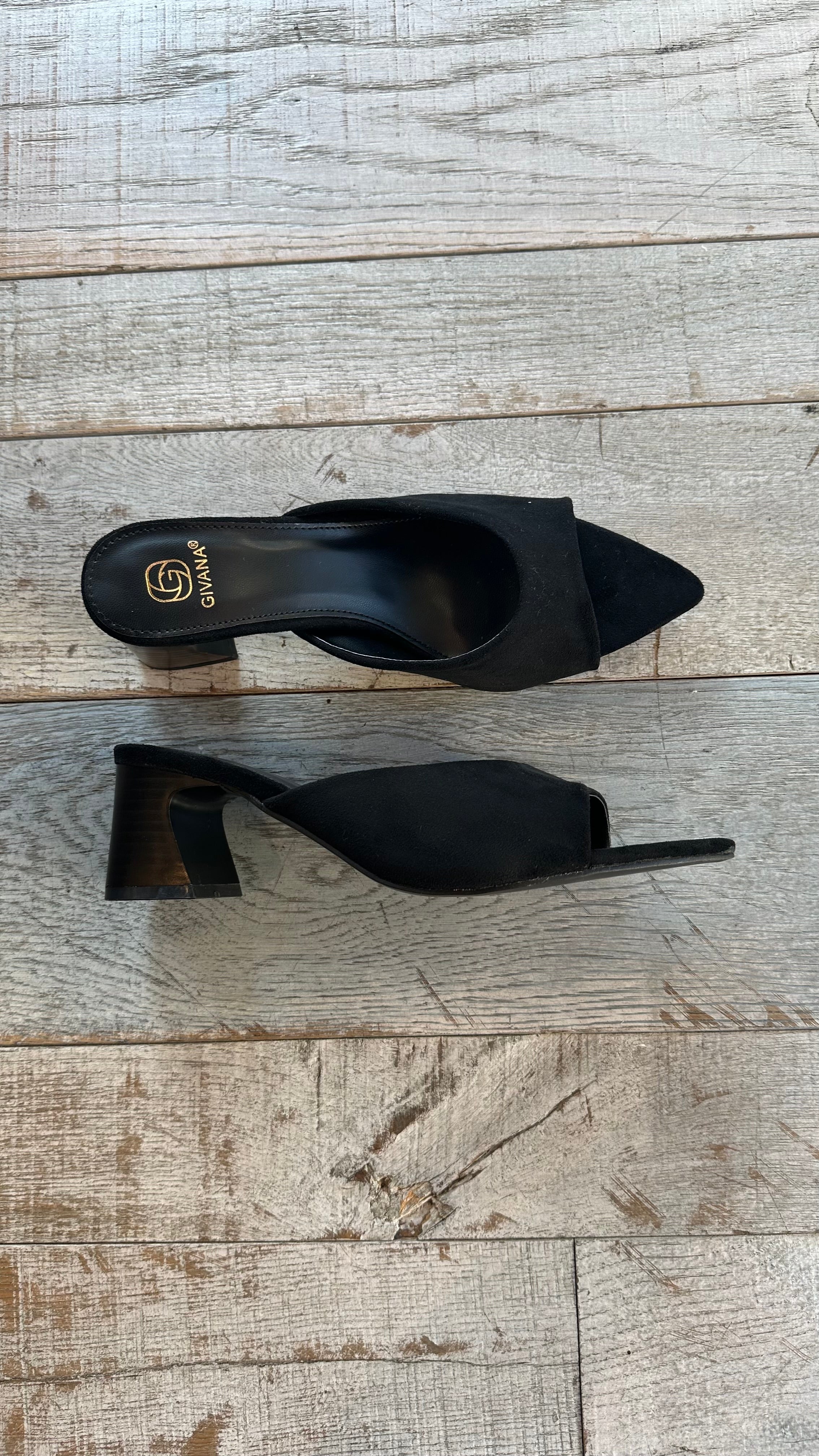 Sandalo Mule Scamosciato Nero con tacco