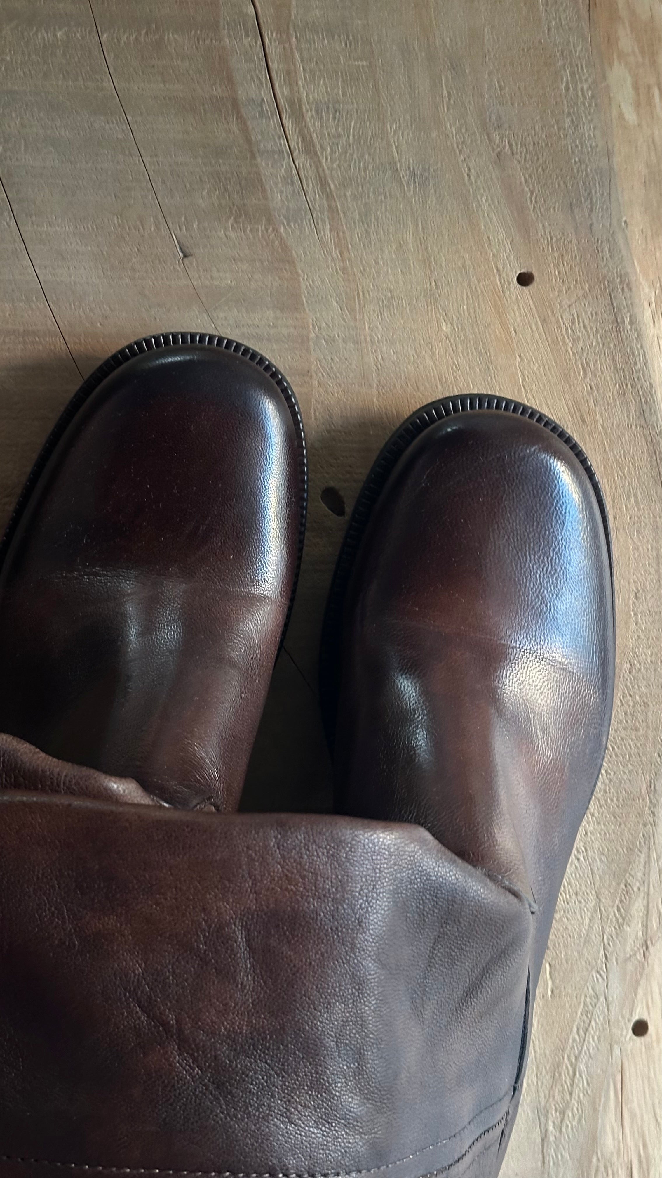 Stivale alto in pelle Cognac martellata