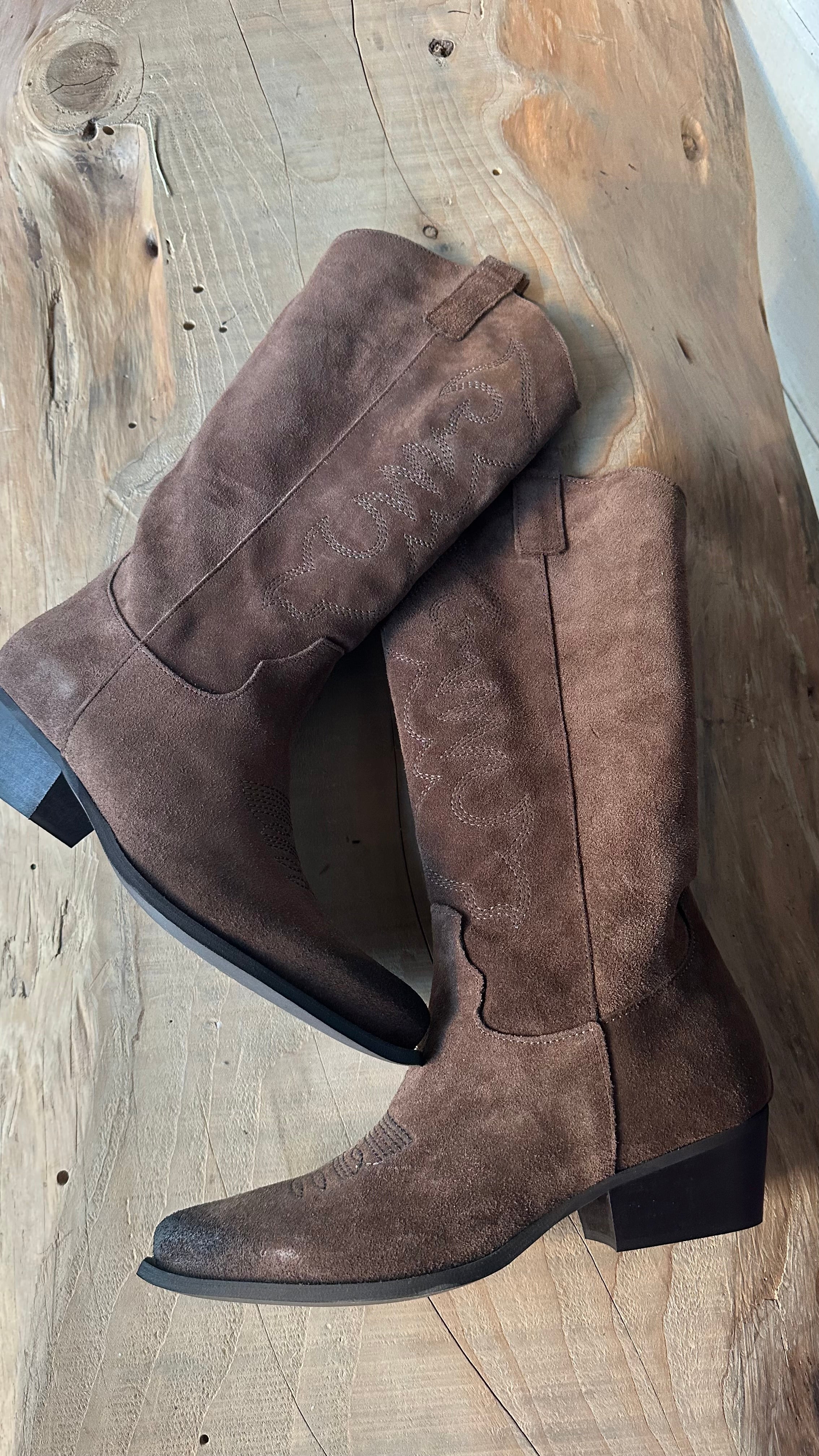 Stivale Texano in camoscio Ricamato Marrone