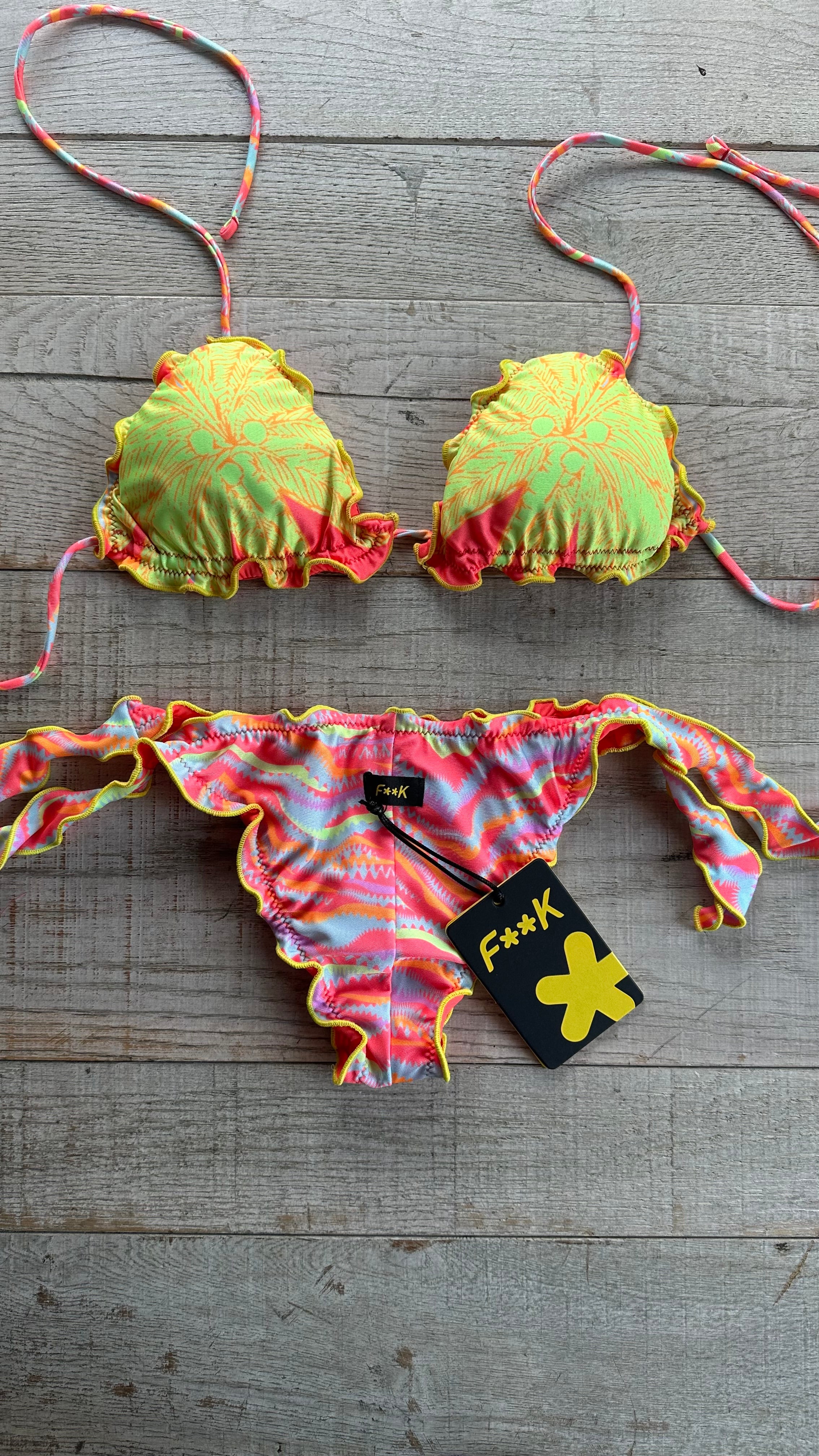 Triangolo Sbambolato Frou Frou Fluo