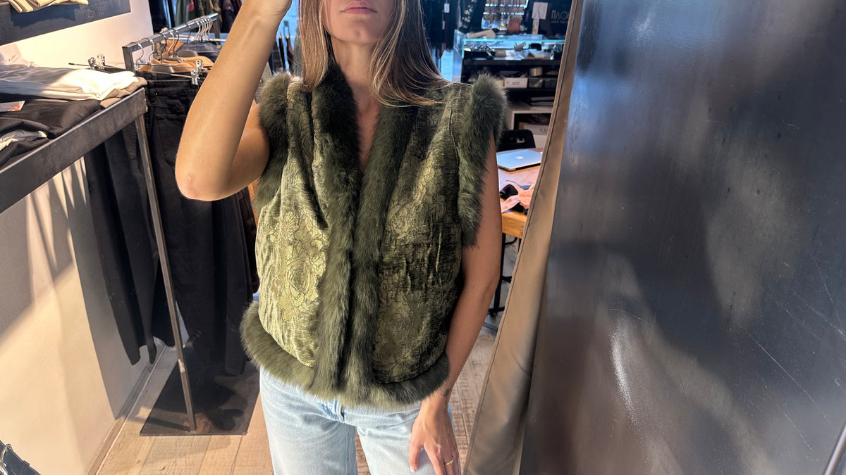 Gilet  Verde Oliva in Velluto con Pelliccia – Selva