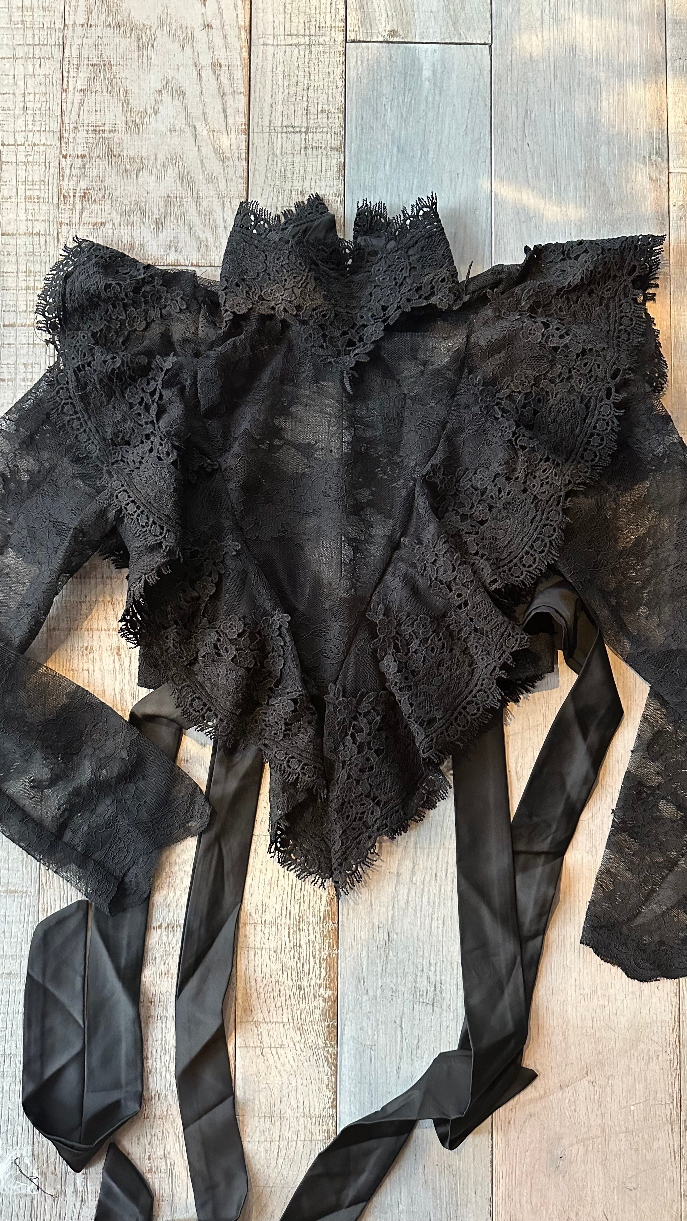 Camicia Top in Pizzo Nero « Concubine »