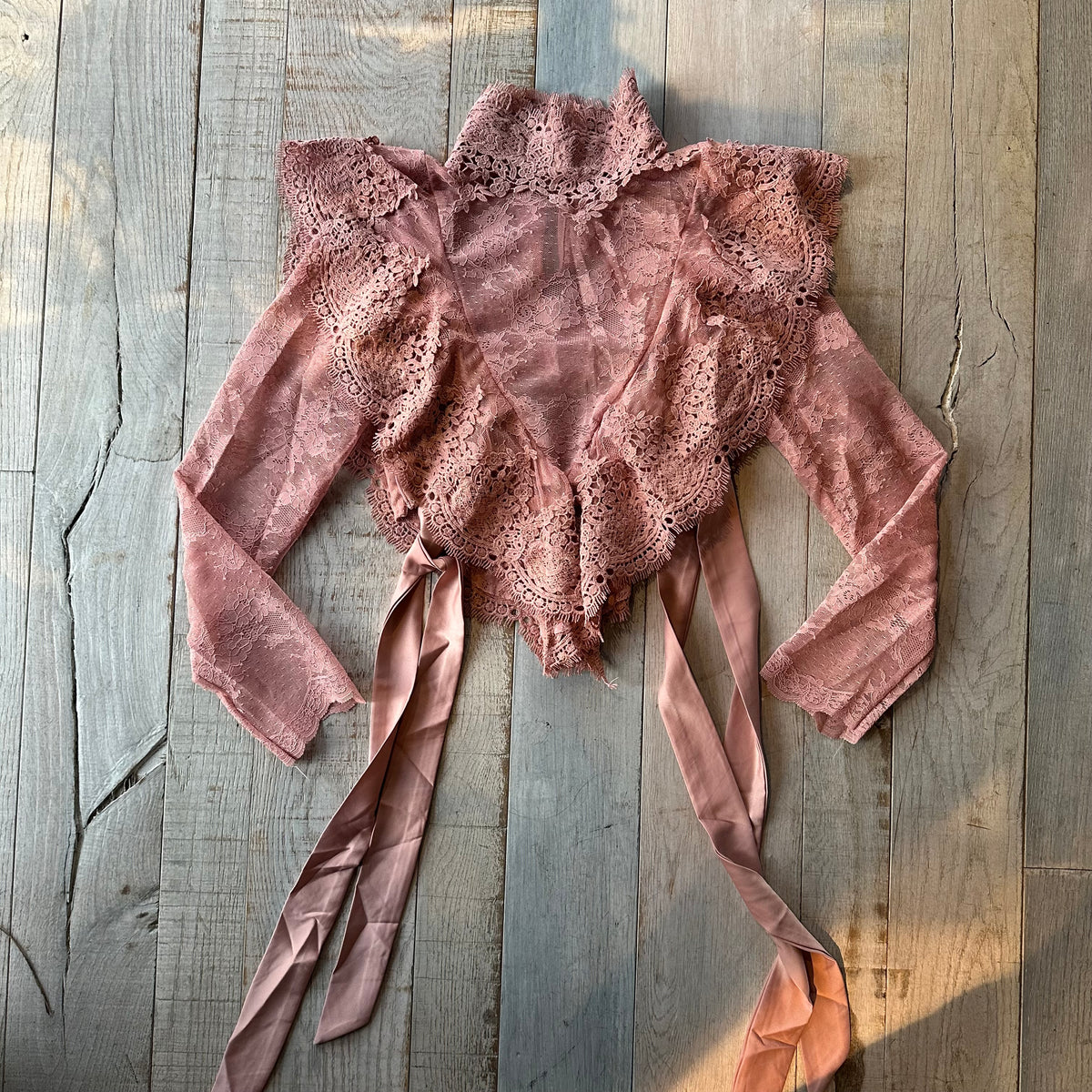 Camicia Top in Pizzo Rosa Antico « Concubine »