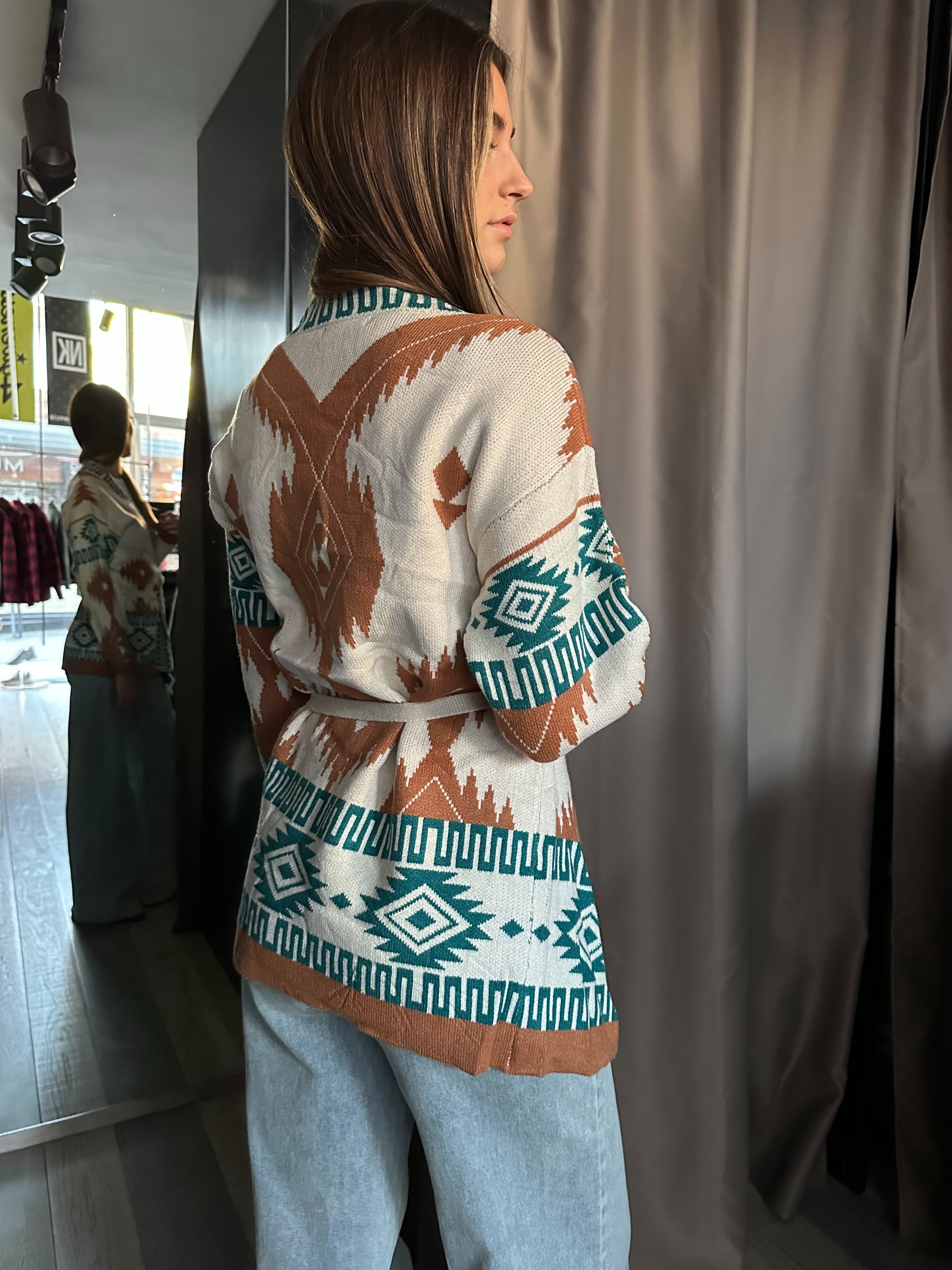 Cardigan Azteco Beije e verde