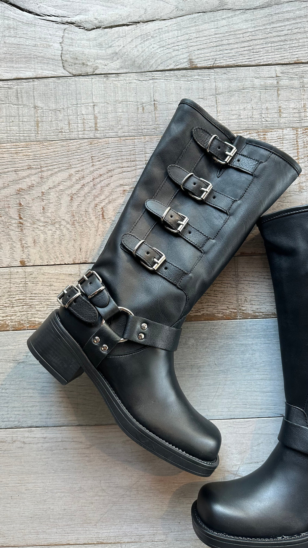 Stivale Biker in Pelle con Fibbie Laterali