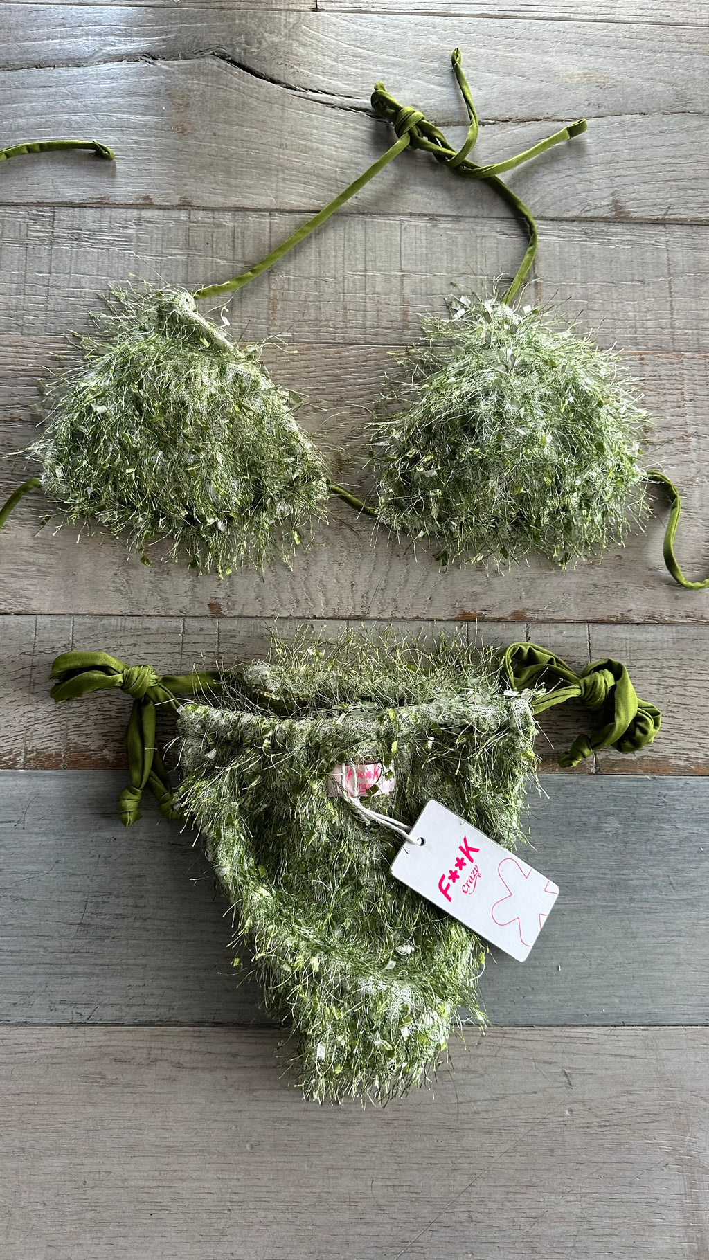Triangolo Piume Verde Militare