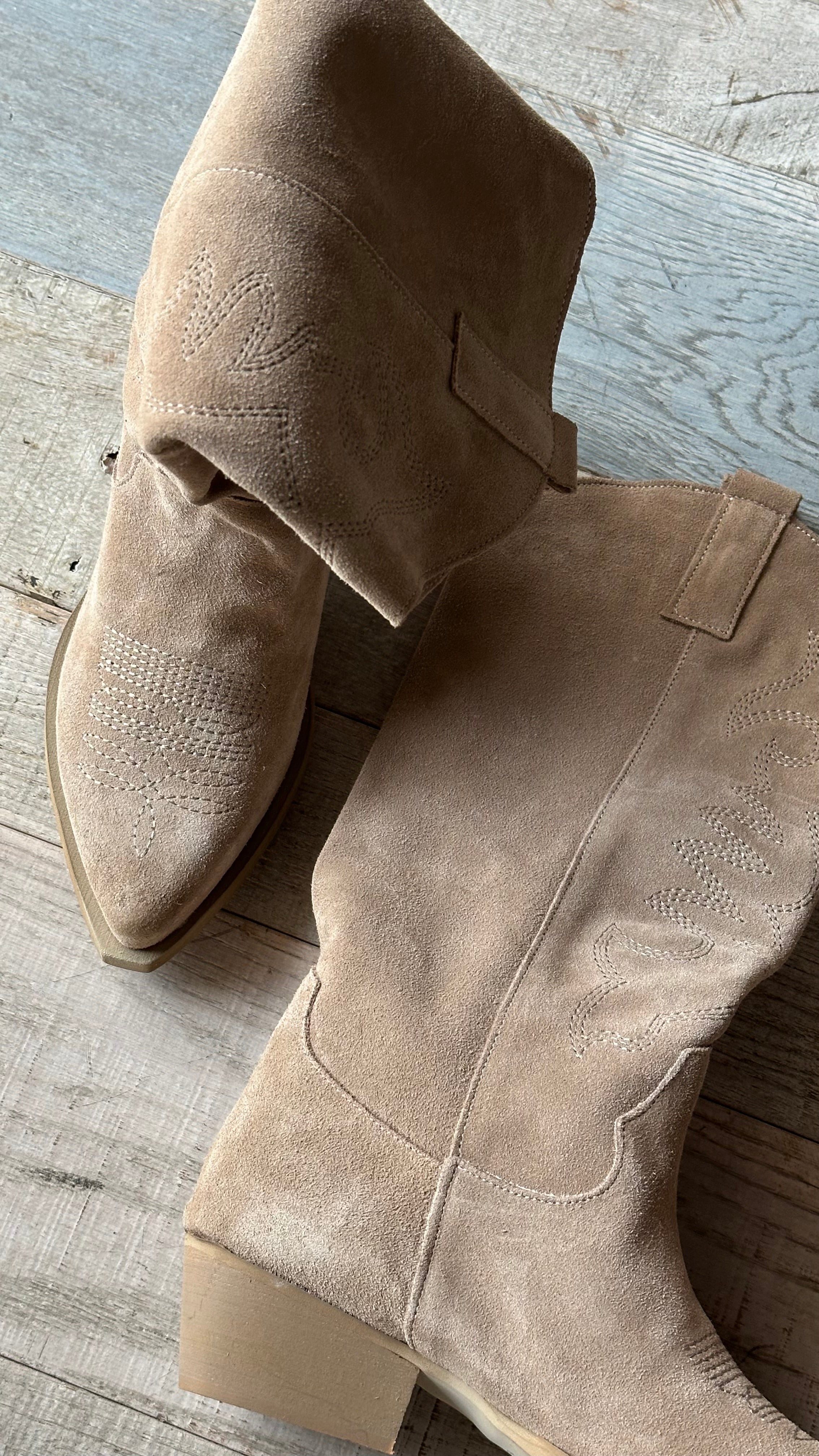 Texano in camoscio Taupe