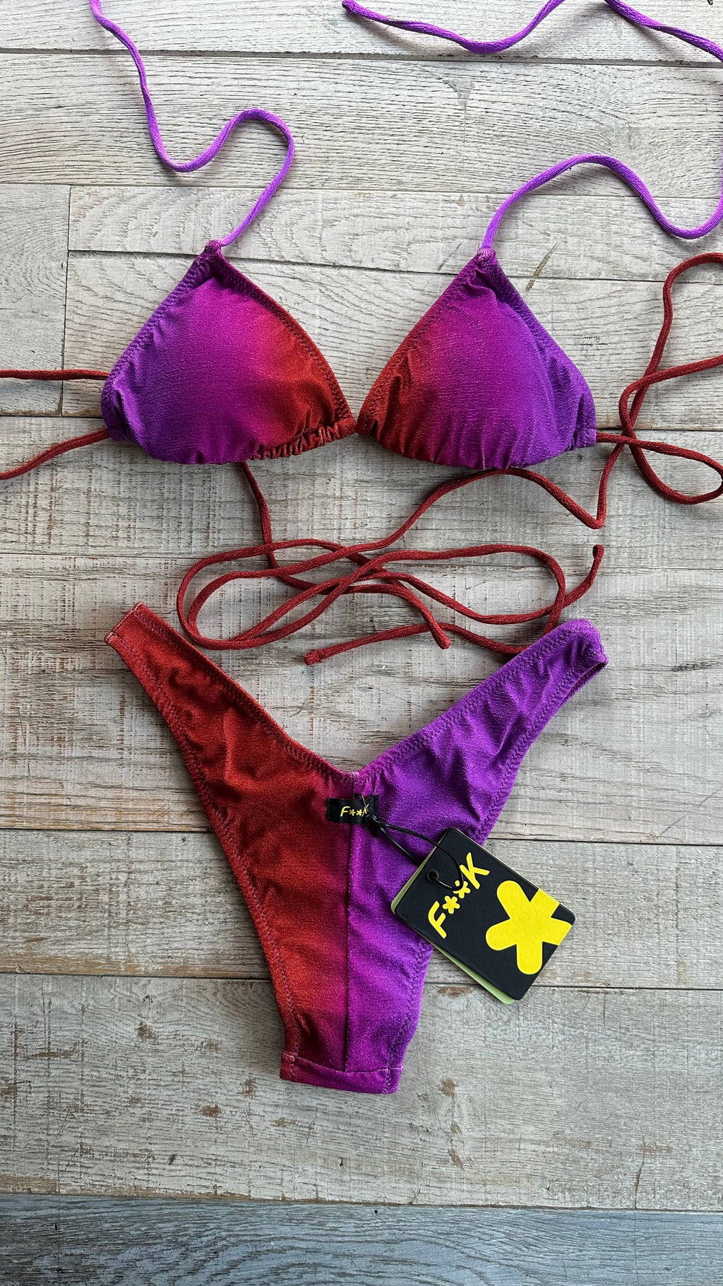 Triangolo Bicolor Rosso e Viola