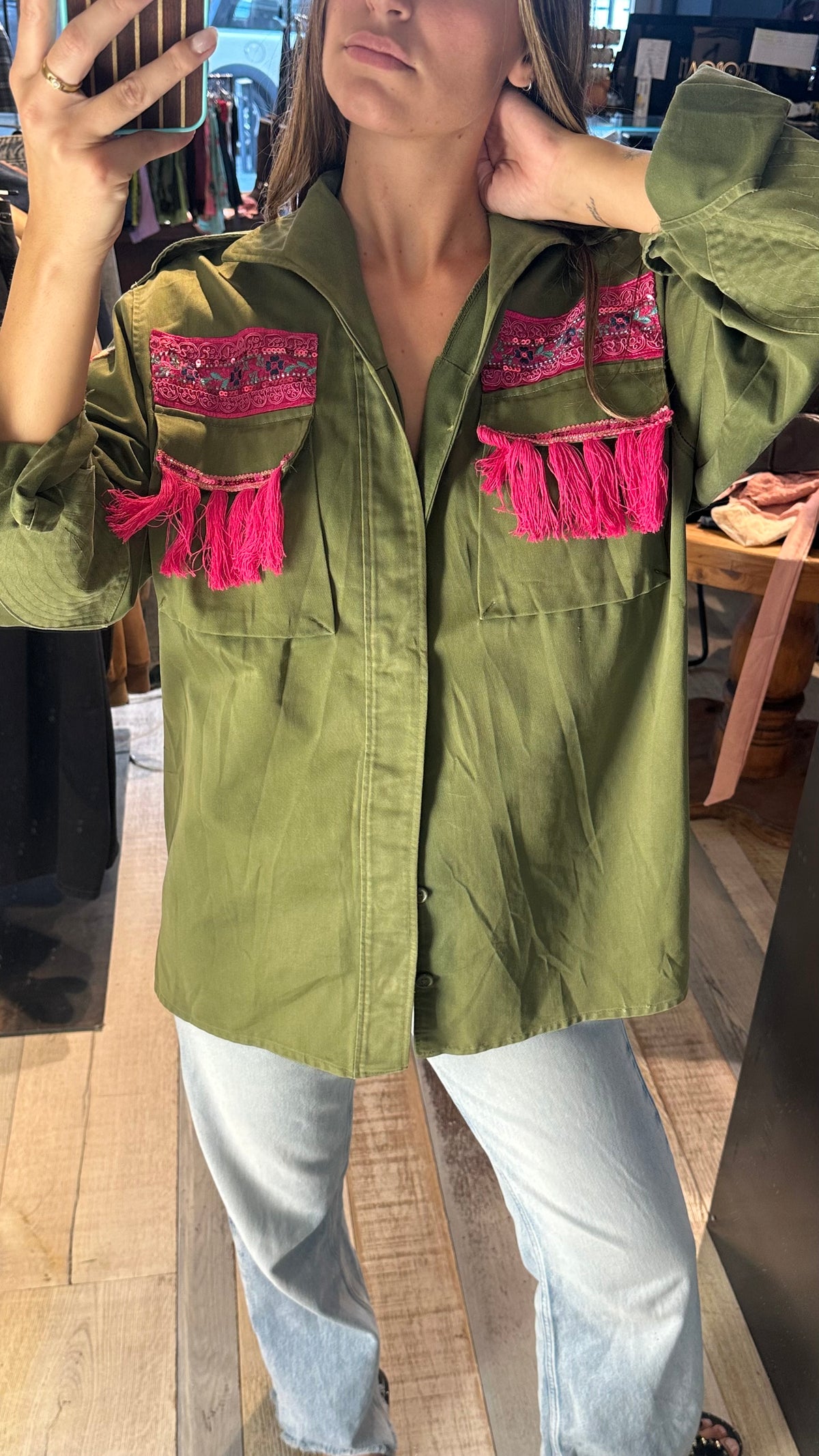 Giacca Militare Verde con Frange Fucsia «Fringe Pink»