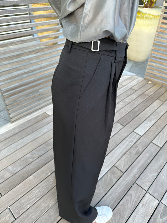 Pantalone taglio uomo